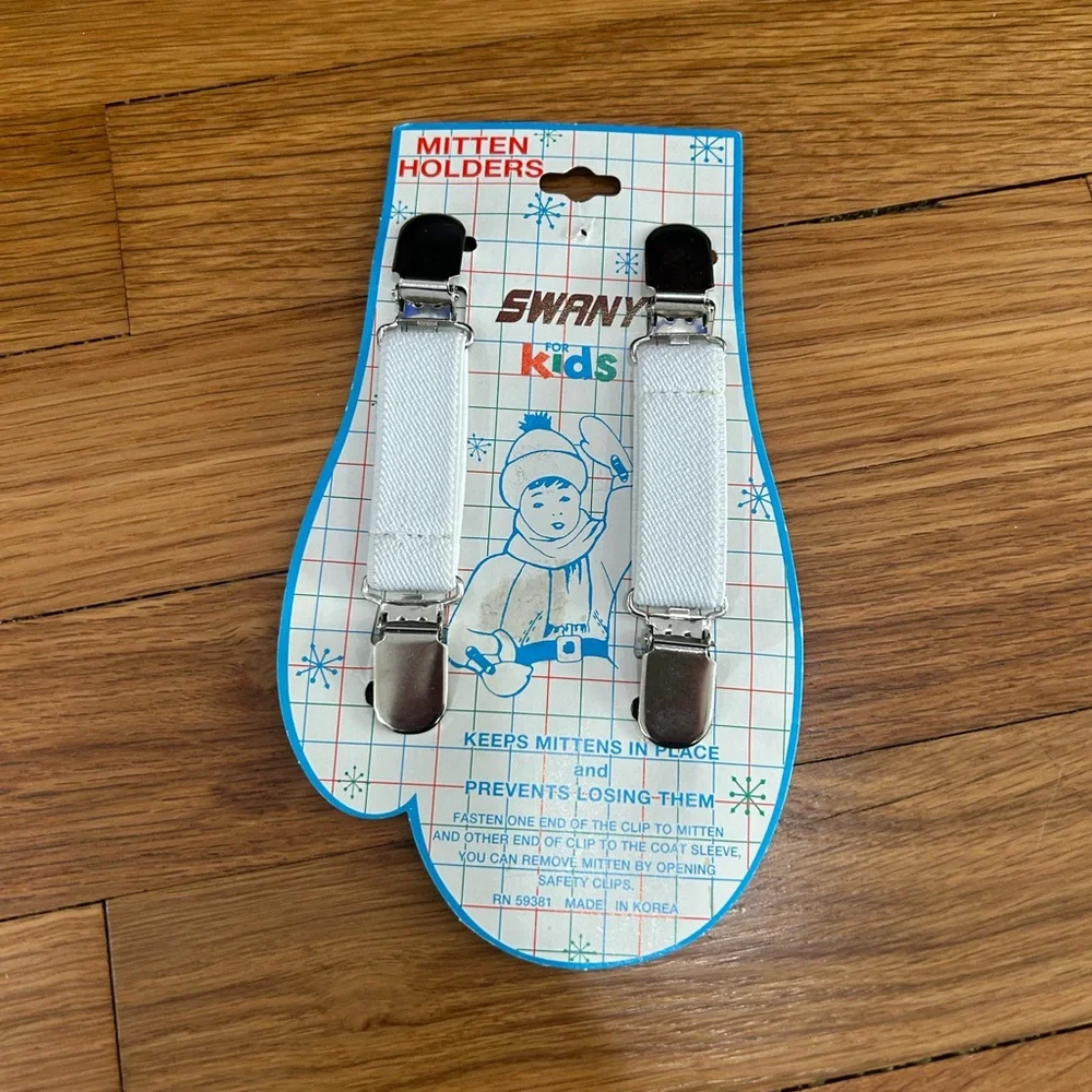 Kids White Mitten Holders!